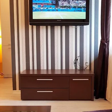 Nicole Apartman